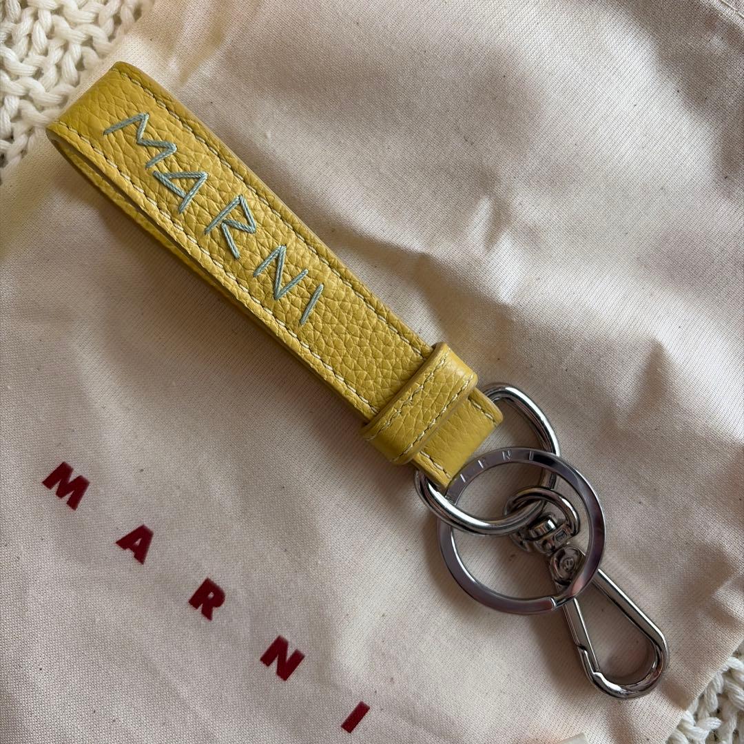 yitkmyykekzk 　MARNI キーリング