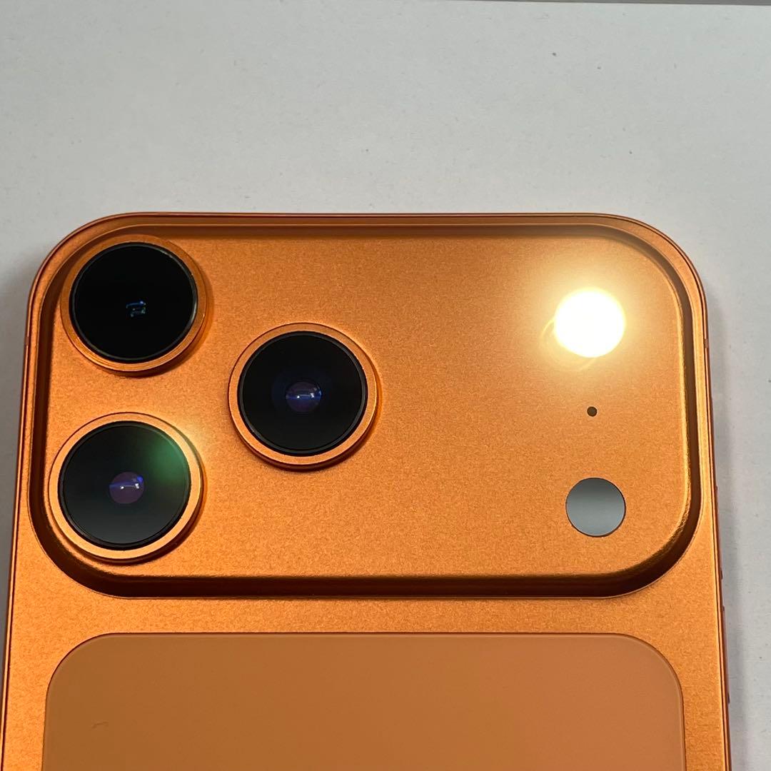 iPhone XR 128GB 17 Proカスタム SIMフリー