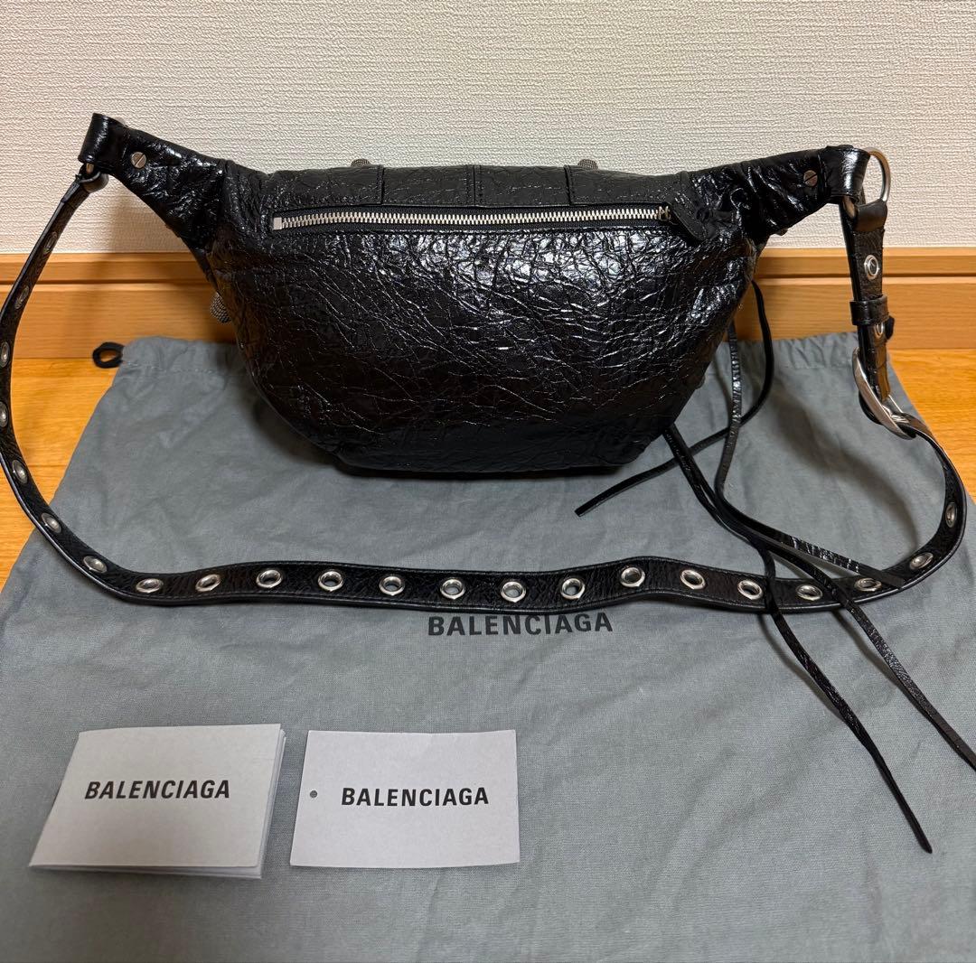 BALENCIAGA LE CAGOLE バッグ