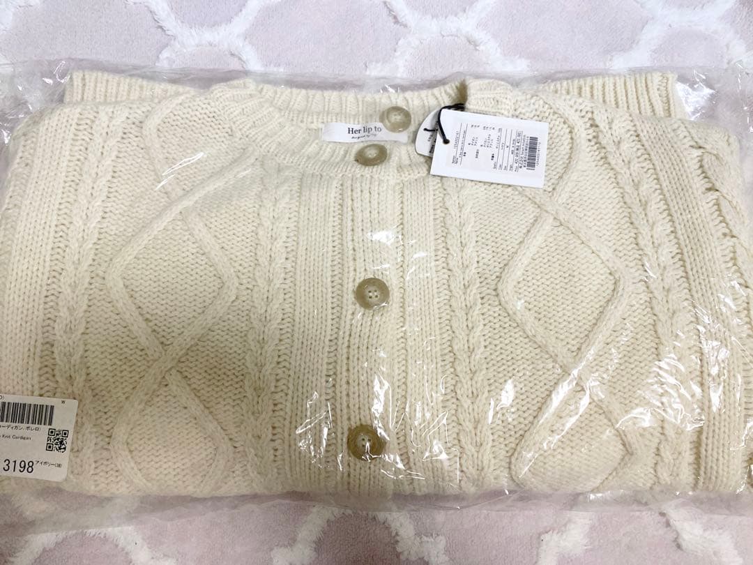 新品未開封♡herlipto H Boa Cable Knit Cardigan