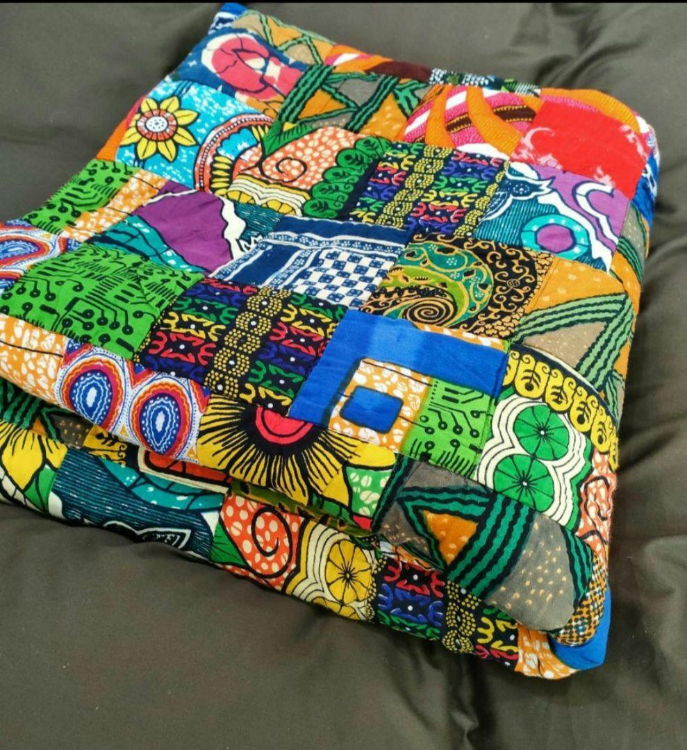 パッチワークマルチカバーカラフルアフリカン柄花柄古布