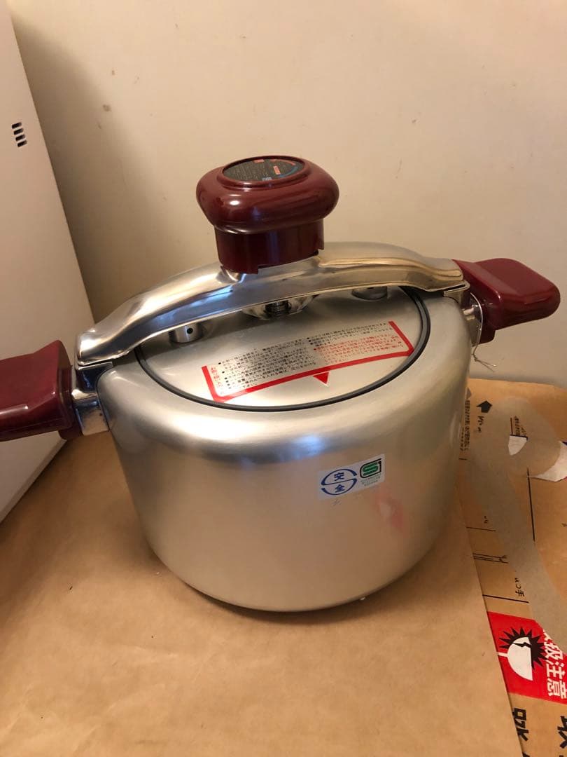 未使用品　ワタナベ式玄米釜　SW-10(5.0L) 圧力鍋