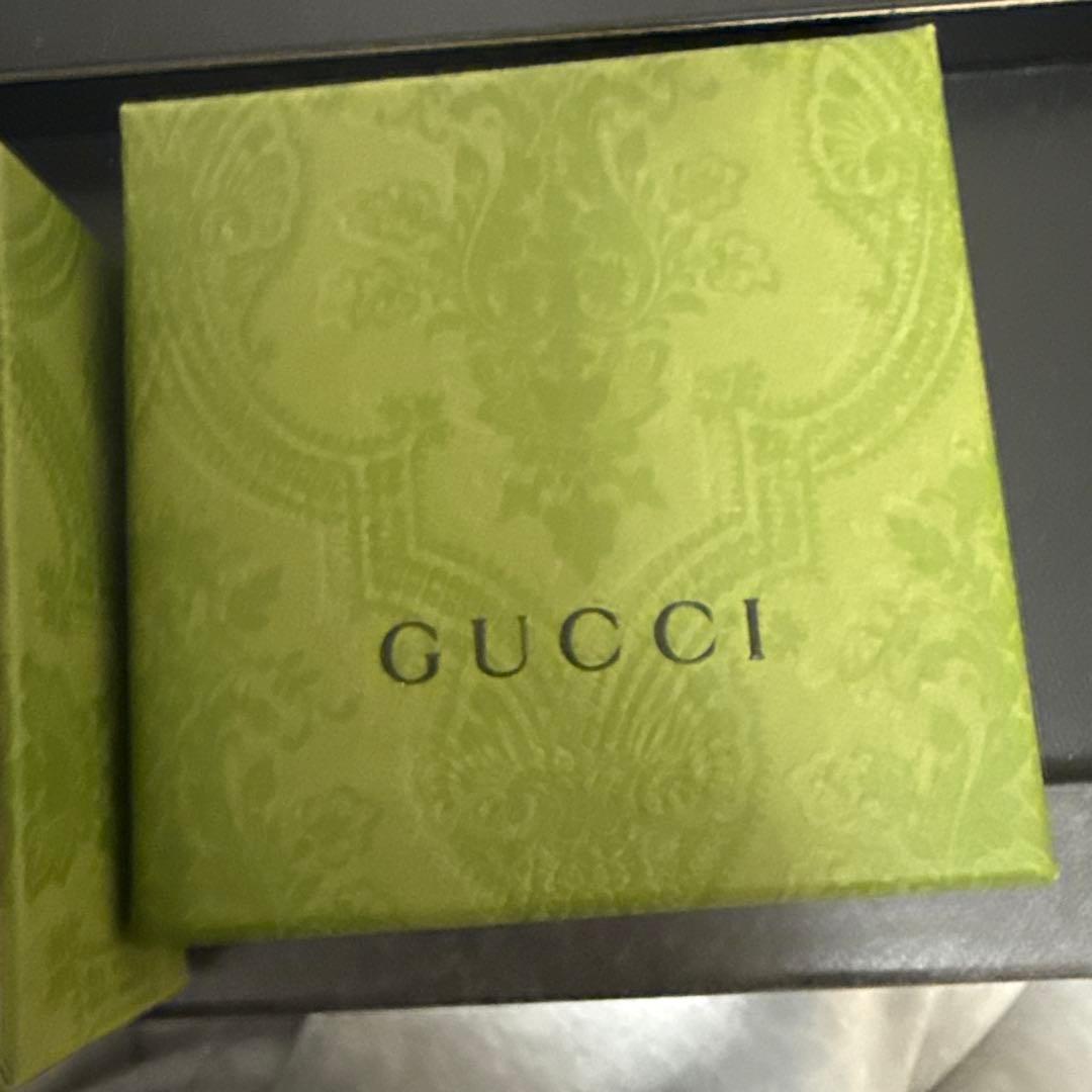 GUCCI Gロゴ シルバーピアス　売り切りたいです。