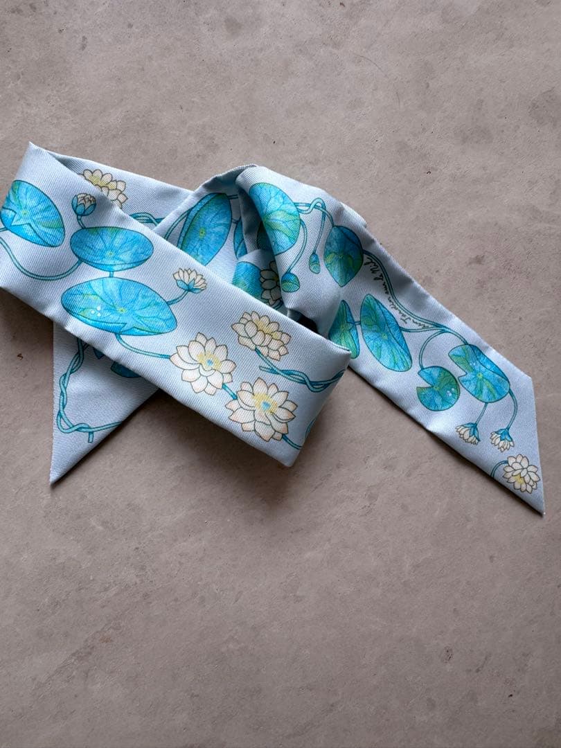 エルメス ツイリー 睡蓮デザイン