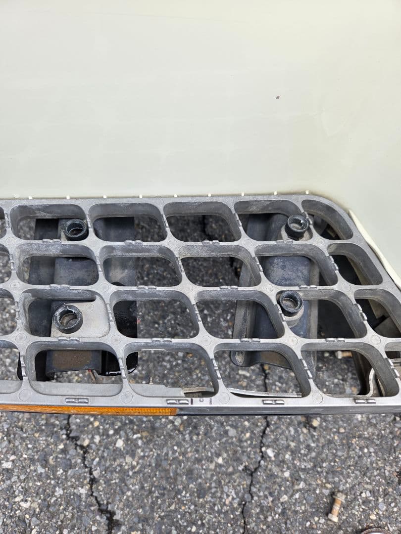 コ*ア様 17スーパーグレート　サイドステップアルミ縞板×鱗ステンボルトナット付