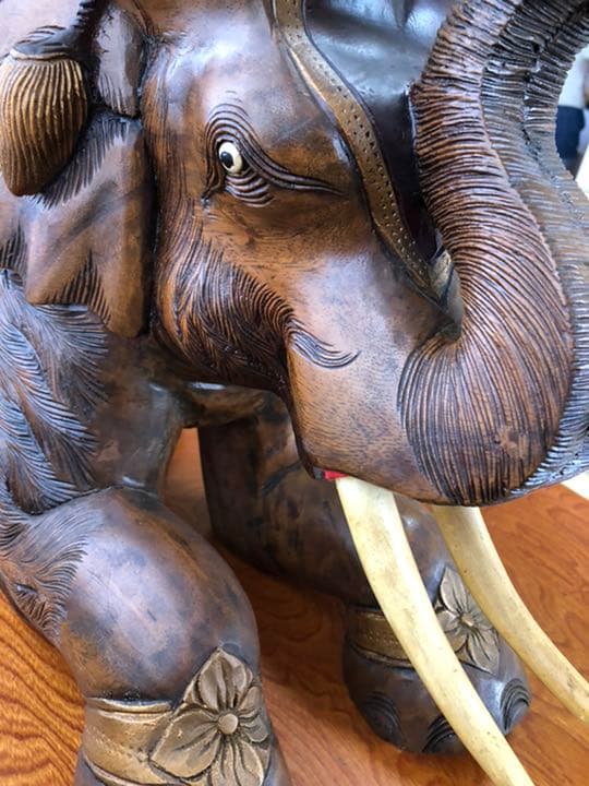 ◆処分値　圧巻の一刀彫り　大きな　象の置物