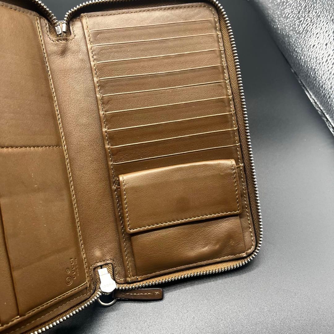 グッチ 長財布 オーガナイザー ラウンドファスナー マイクロシマ GG柄 茶