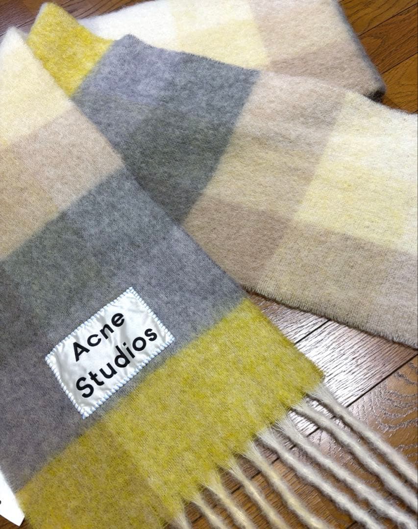 ぽん　Acne Studios マフラー グレー/イエロー/ベージュ