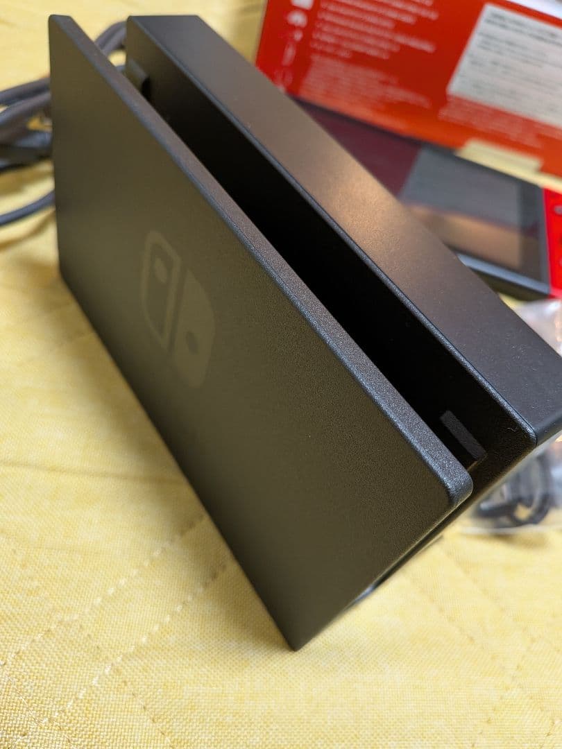Nintendo Switch 本体 2017年製 SDカード付（128GB）