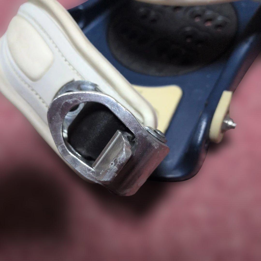 スノーボード ビンディング ホワイト/ブルー