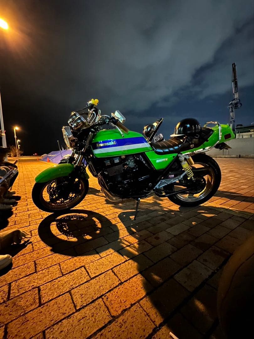 R*T様 zrx400 マークIIテール