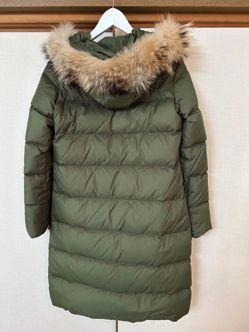モンクレール オリーブグリーン フード付きダウンジャケット