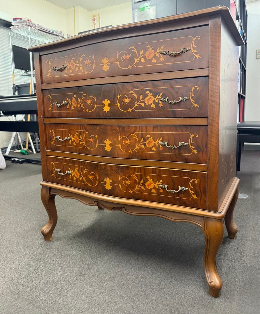 イタリア製 木製4段チェスト 猫脚