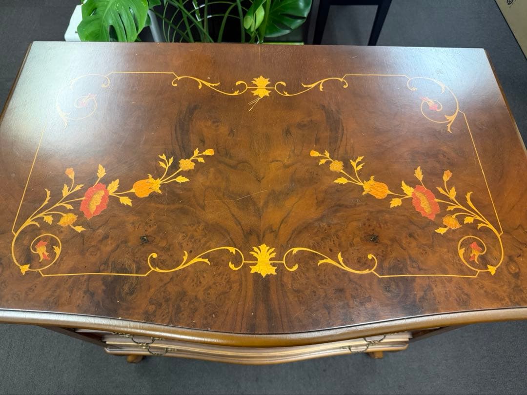 イタリア製 木製4段チェスト 猫脚