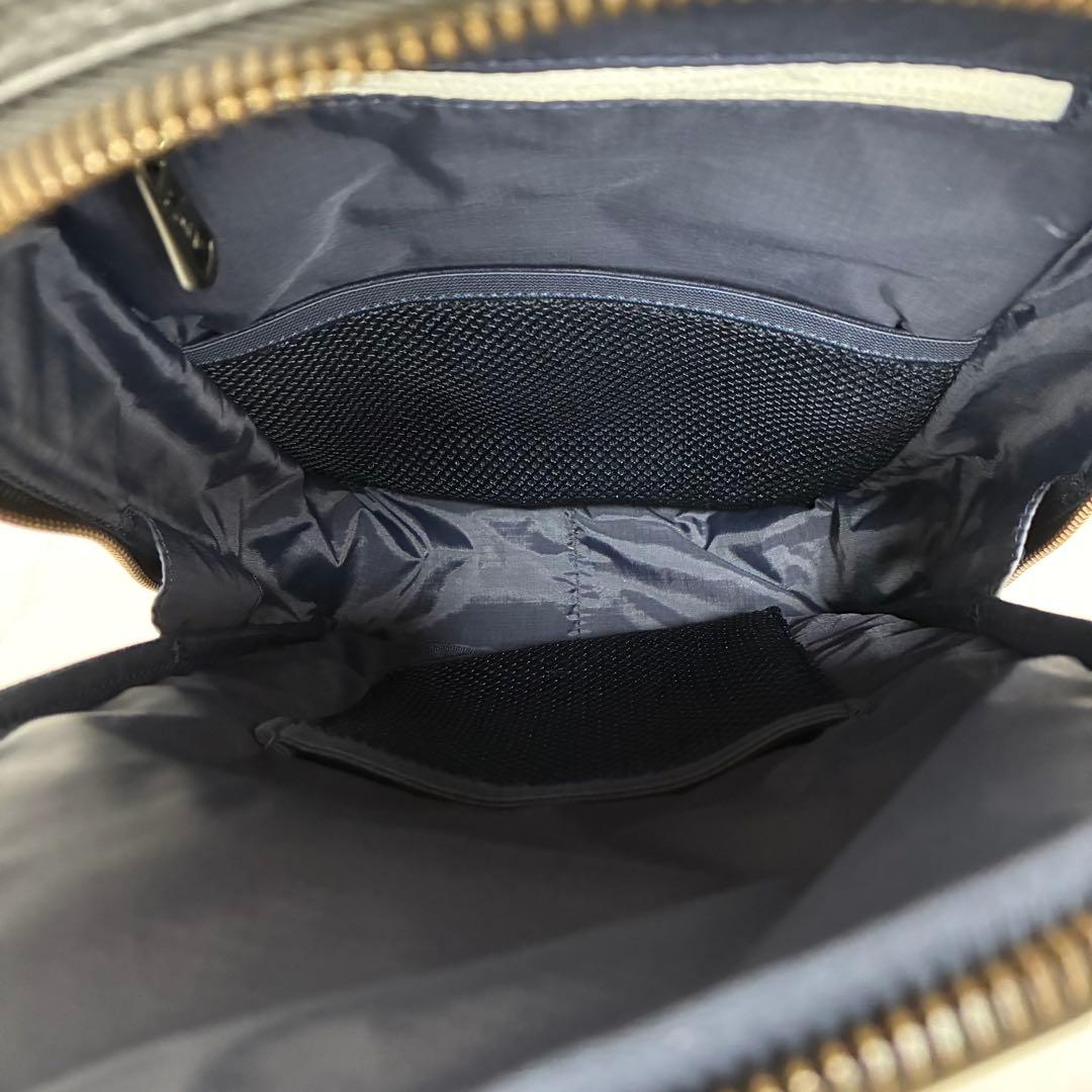 極美品✨ラコステ　レザーボディバッグ　ショルダーバッグ　ブラック