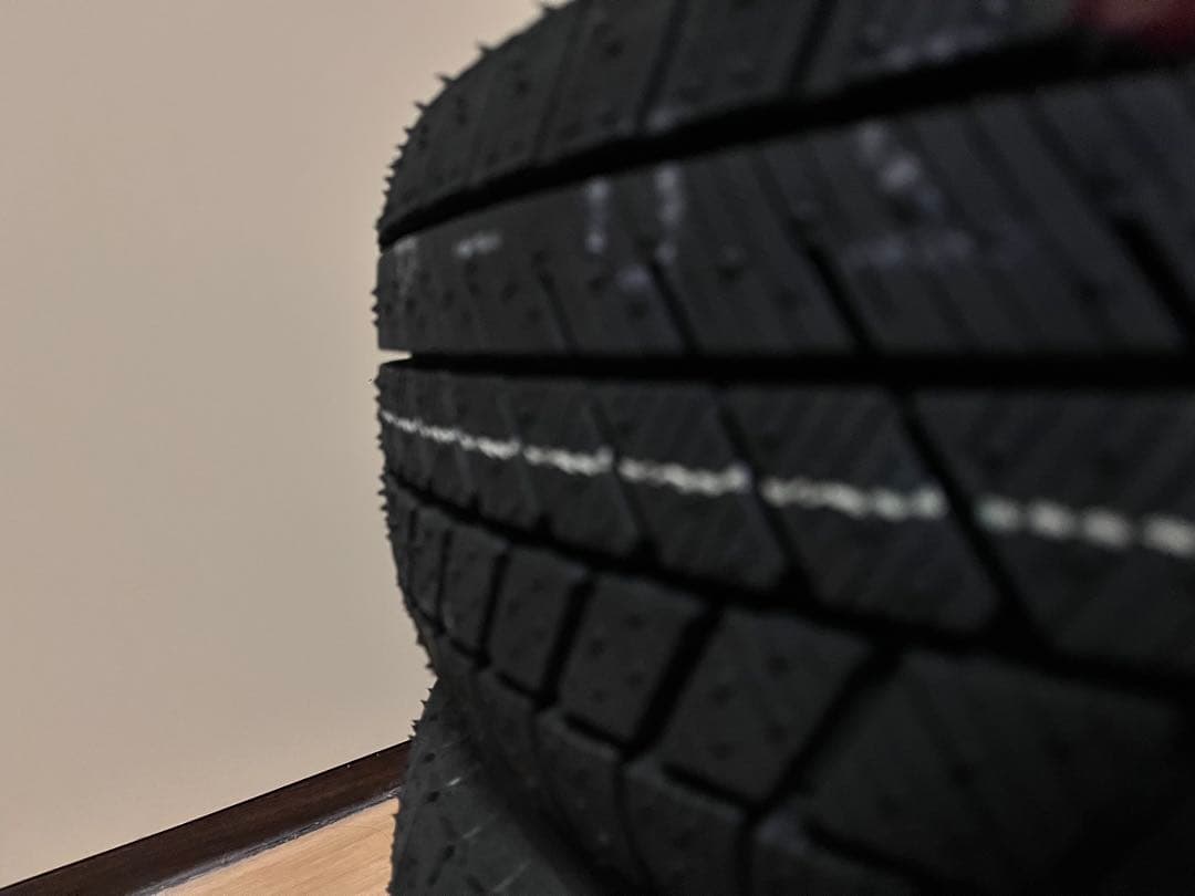 【さらに値下げ】VRX3 165/70R14 新品未使用 アルミ付 2025年製