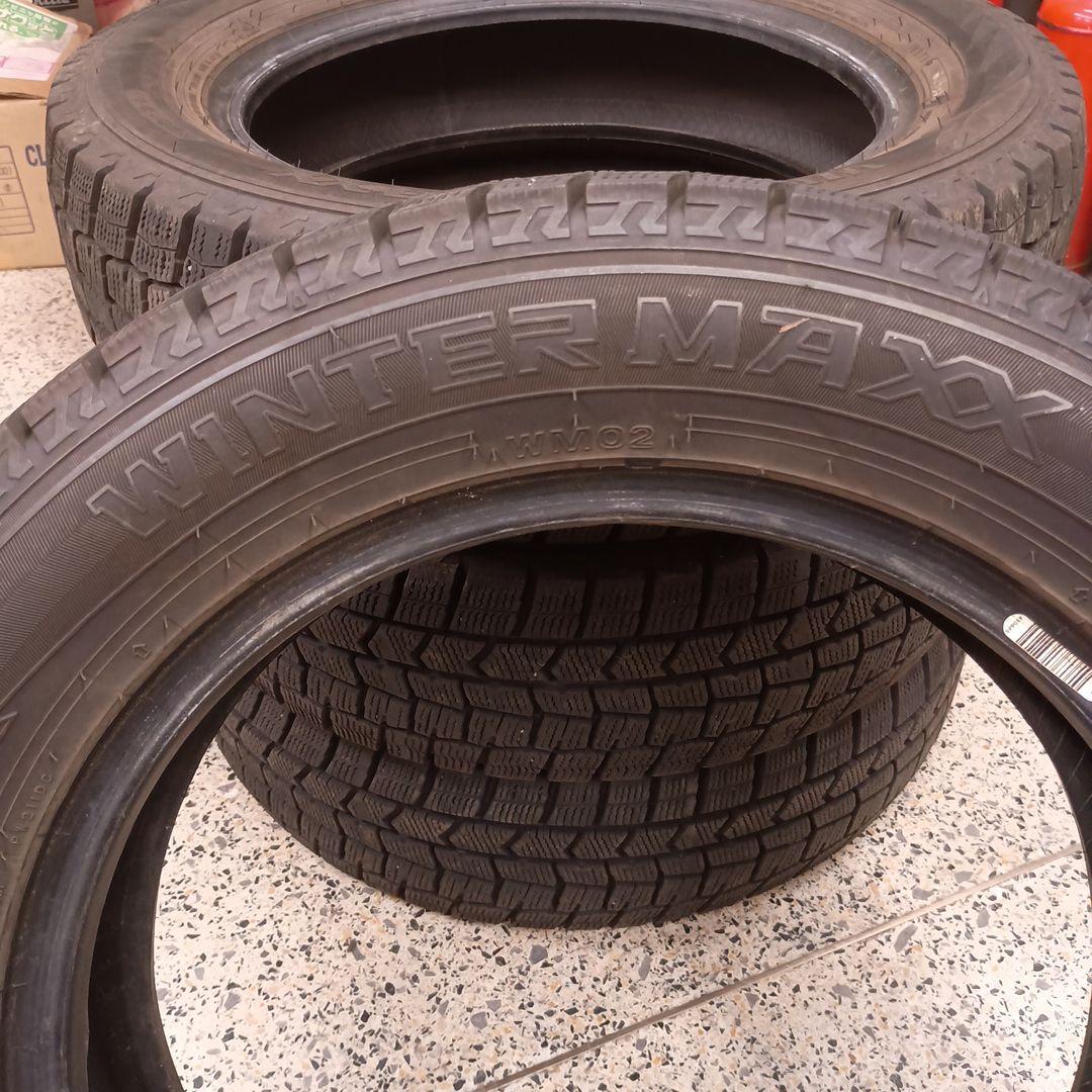 送料込み 175/65R15 DUNLOP スタッドレス 2023年 4本