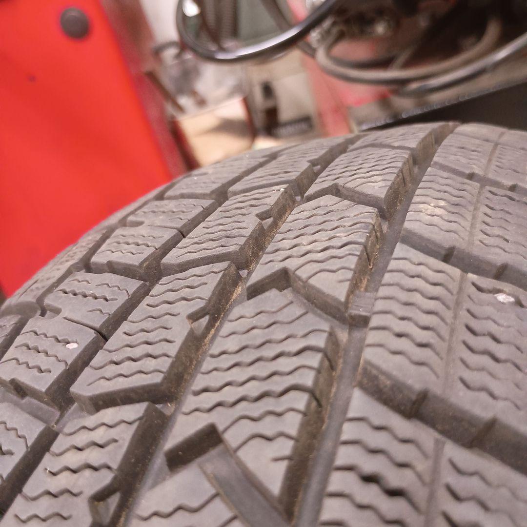 送料込み 175/65R15 DUNLOP スタッドレス 2023年 4本