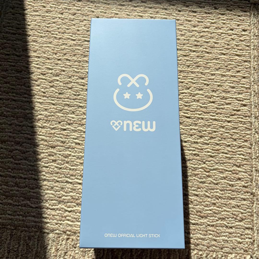 SHINee ONEW オニュ ファンライト　ペンライト