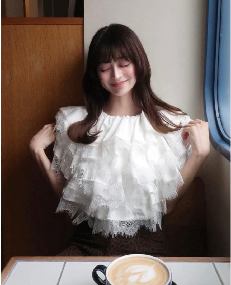 新品タグ付 bibiy. COLENNE CAMI TOP フリル ホワイト