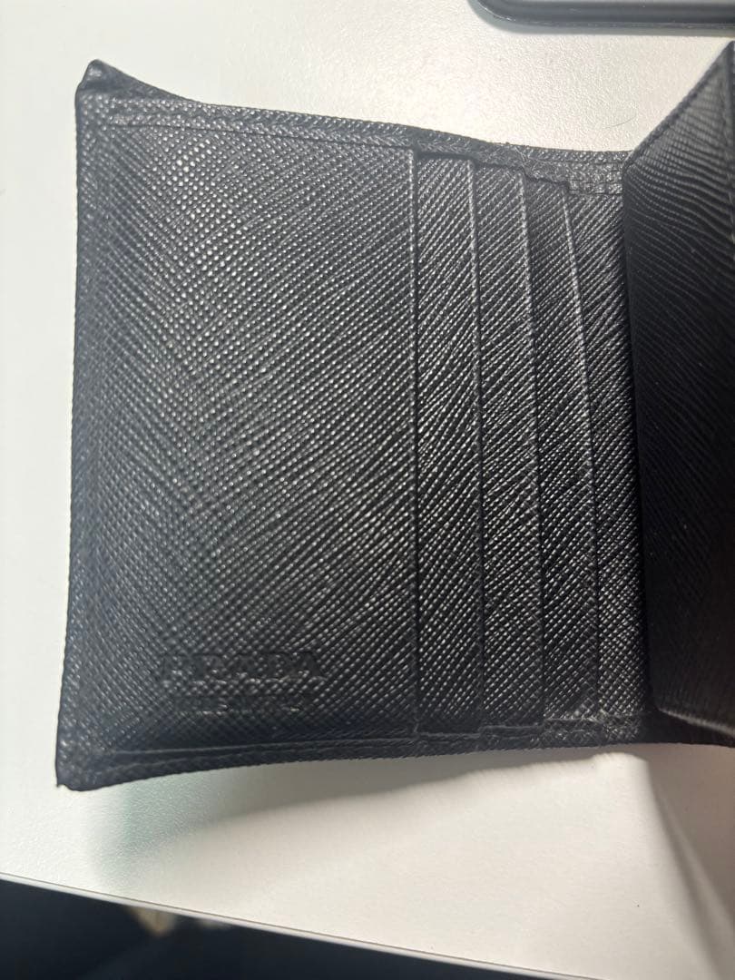 PRADA サフィアーノレザー 二つ折り財布
