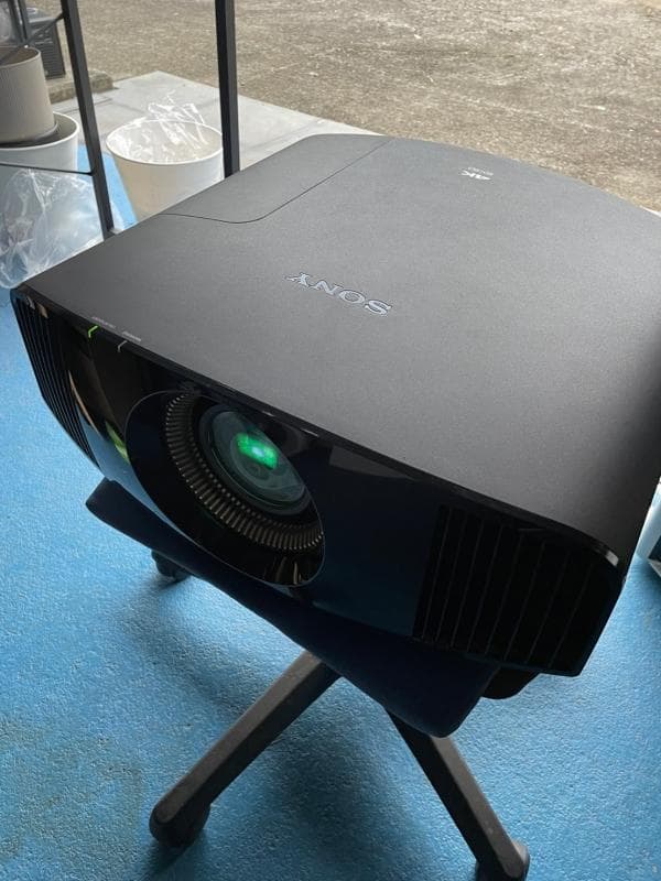 【値段相談可】SONY VPL-VW575 4Kプロジェクター