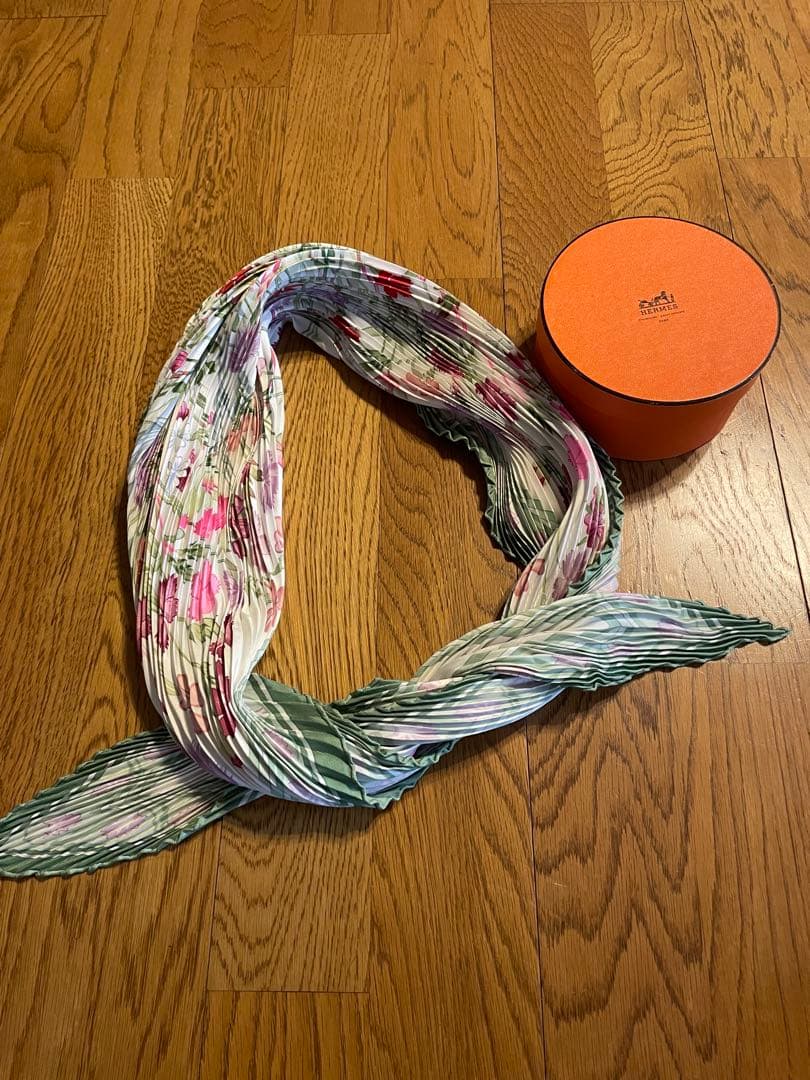 HERMES 花柄 プリーツスカーフ シルク