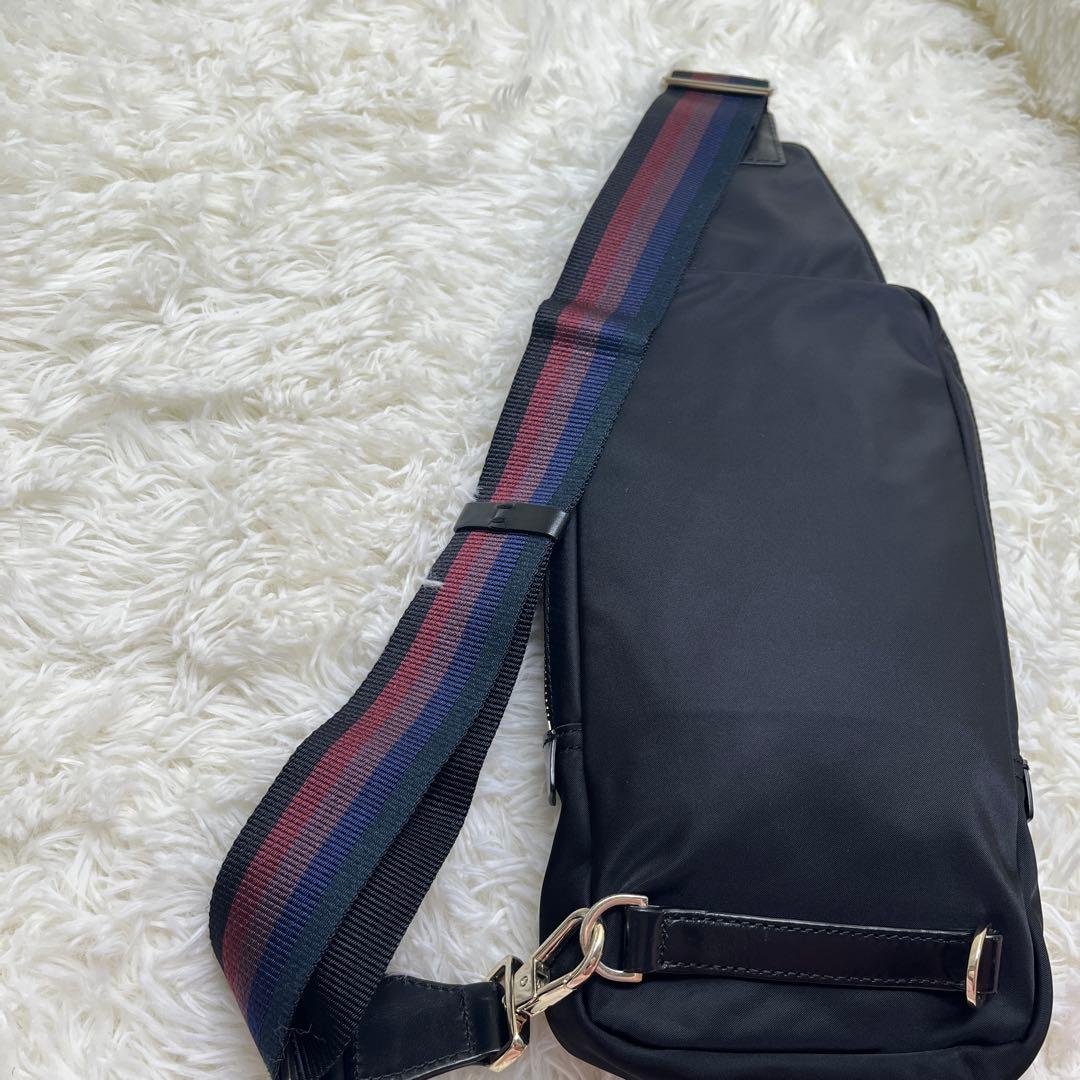 極美品 PaulSmith ポールスミス ボディバッグ ストライプ ナイロン
