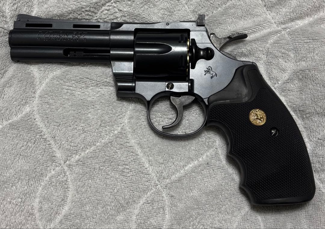 東京マルイ　ガスリボルバー 357マグナム　4inch