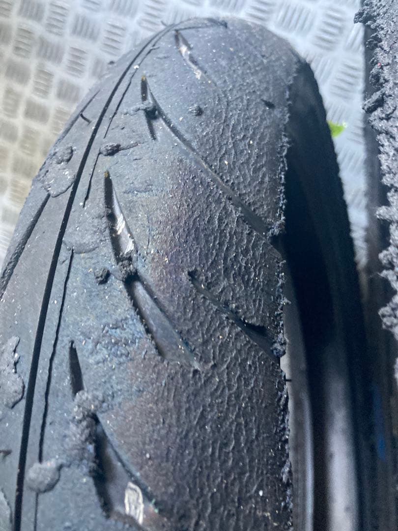 BT39SS 100/80-17 スーパーコルサ　v4 140/70-17