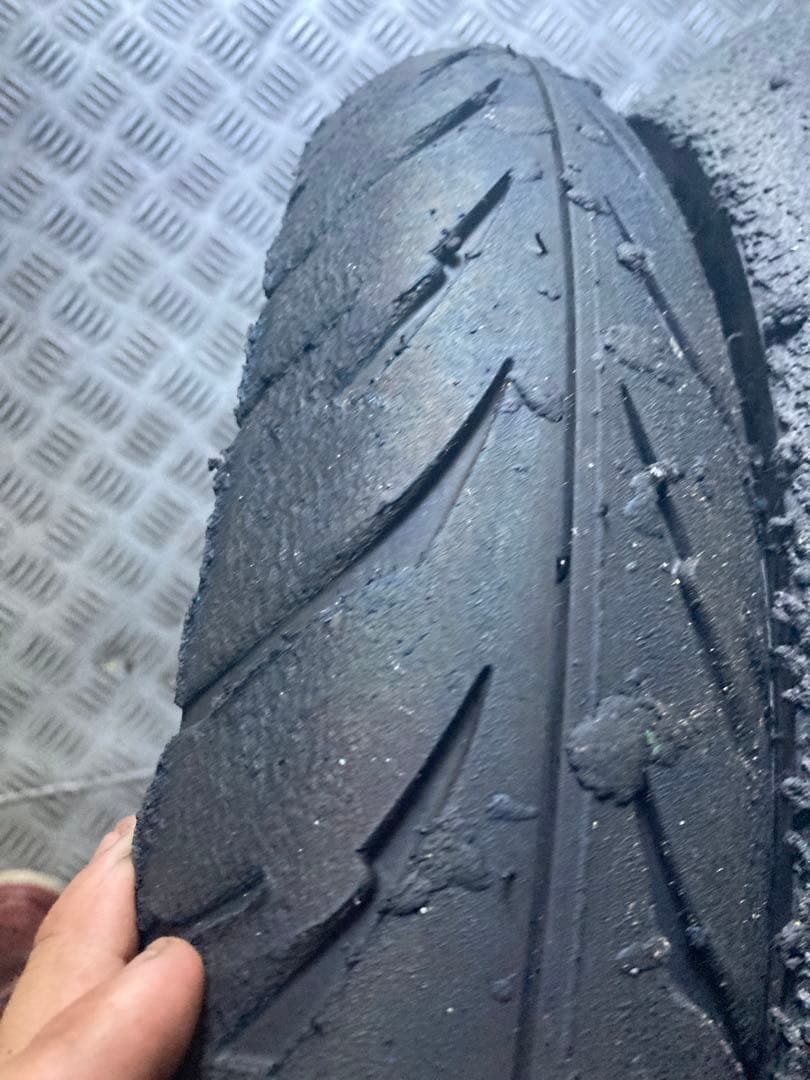 BT39SS 100/80-17 スーパーコルサ　v4 140/70-17