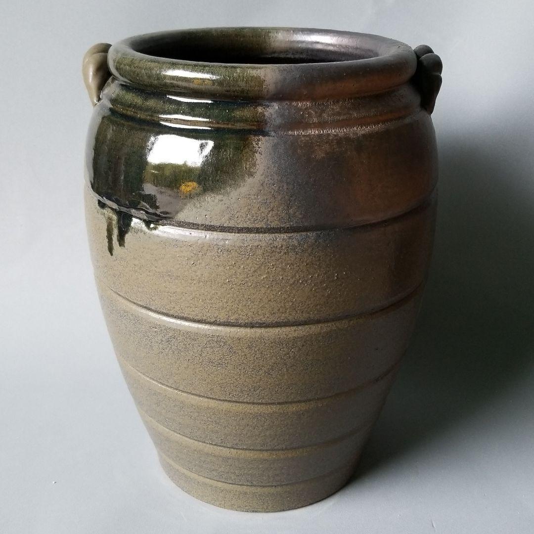 信楽焼傘立て  耳付き壷型 高さ４５cm