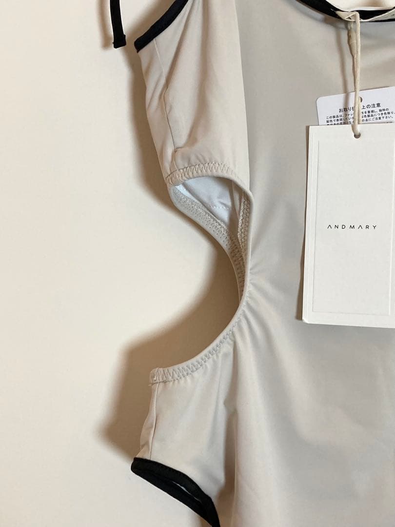 ANDMARY ベージュ ブラック ワンピース水着 アンドマリー