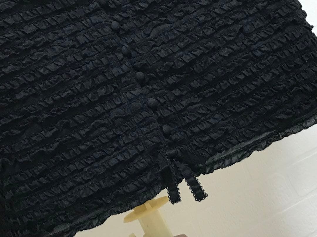 ★未使用　カネコイサオ　ピコフリル　ブラウス　黒