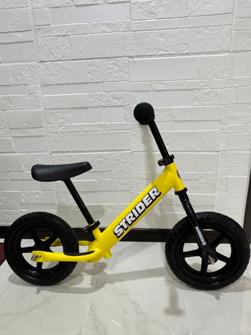 【美品】STRIDER ストライダー イエロー