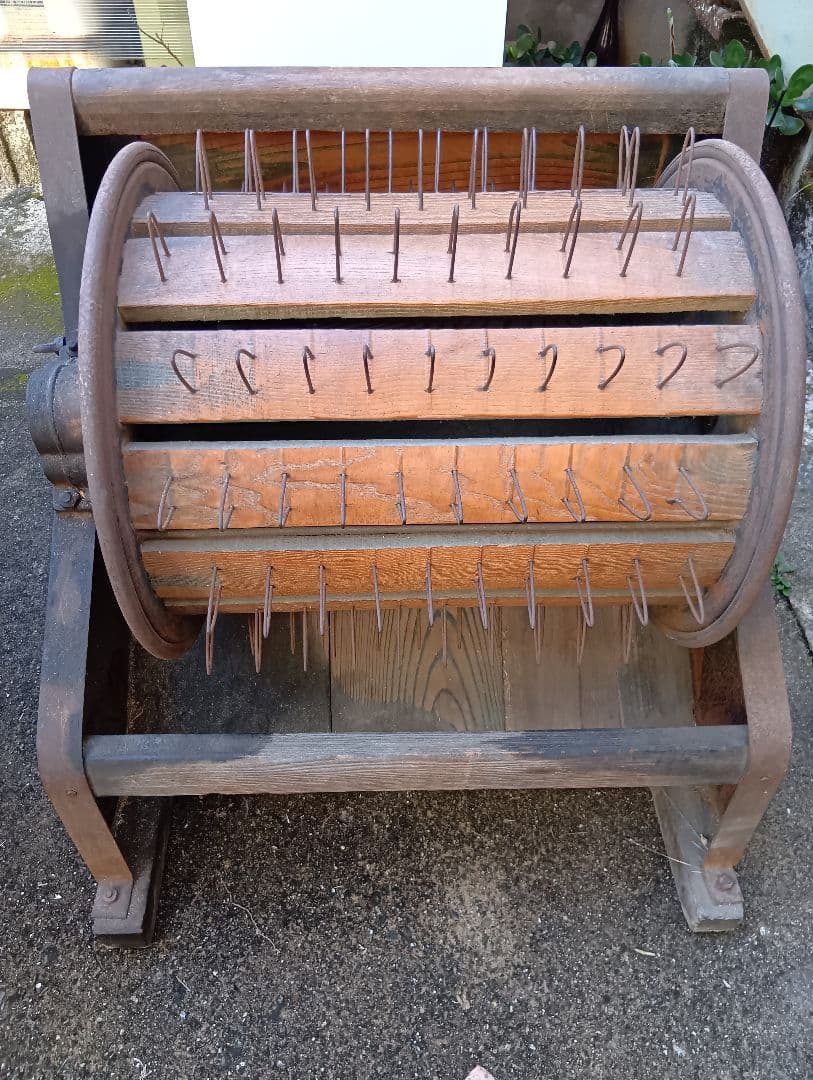 昭和足踏み脱穀機