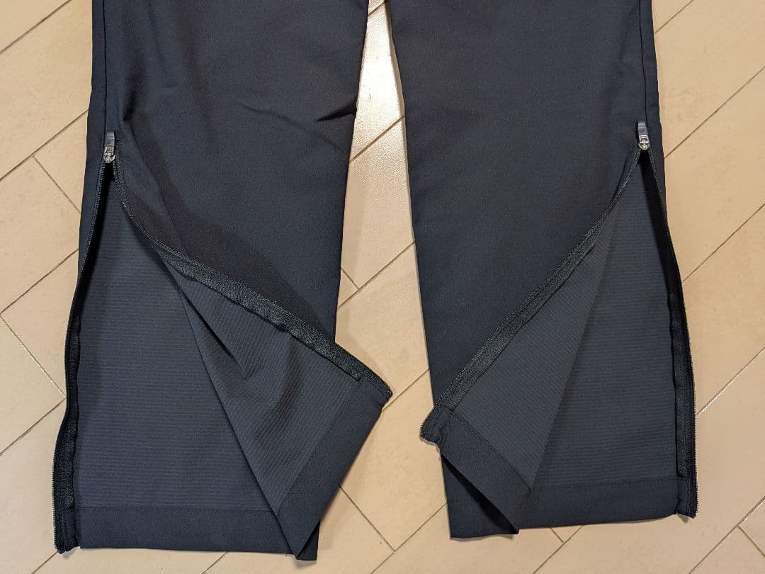 【 ASICS 】A-I-M ストレッチクロスグラフィックフーディーセットアップ