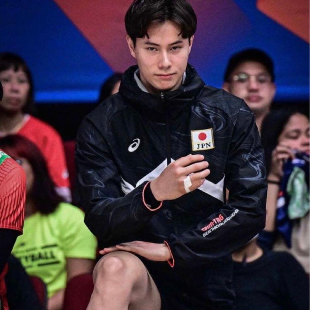 【 ASICS 】A-I-M ストレッチクロスグラフィックフーディーセットアップ