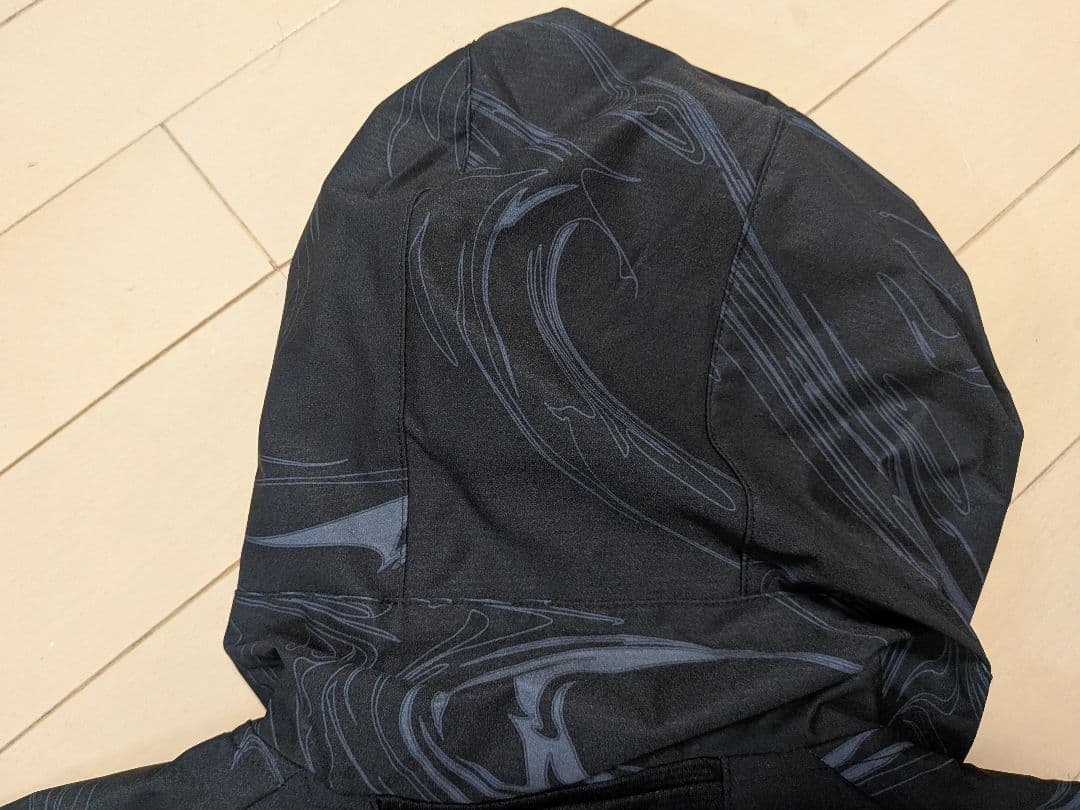 【 ASICS 】A-I-M ストレッチクロスグラフィックフーディーセットアップ