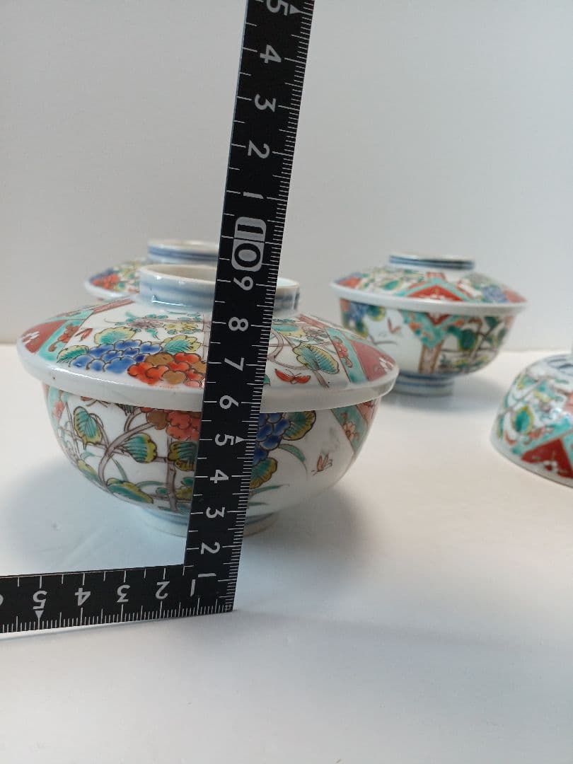 骨董　古伊万里色絵　蓋物　4客