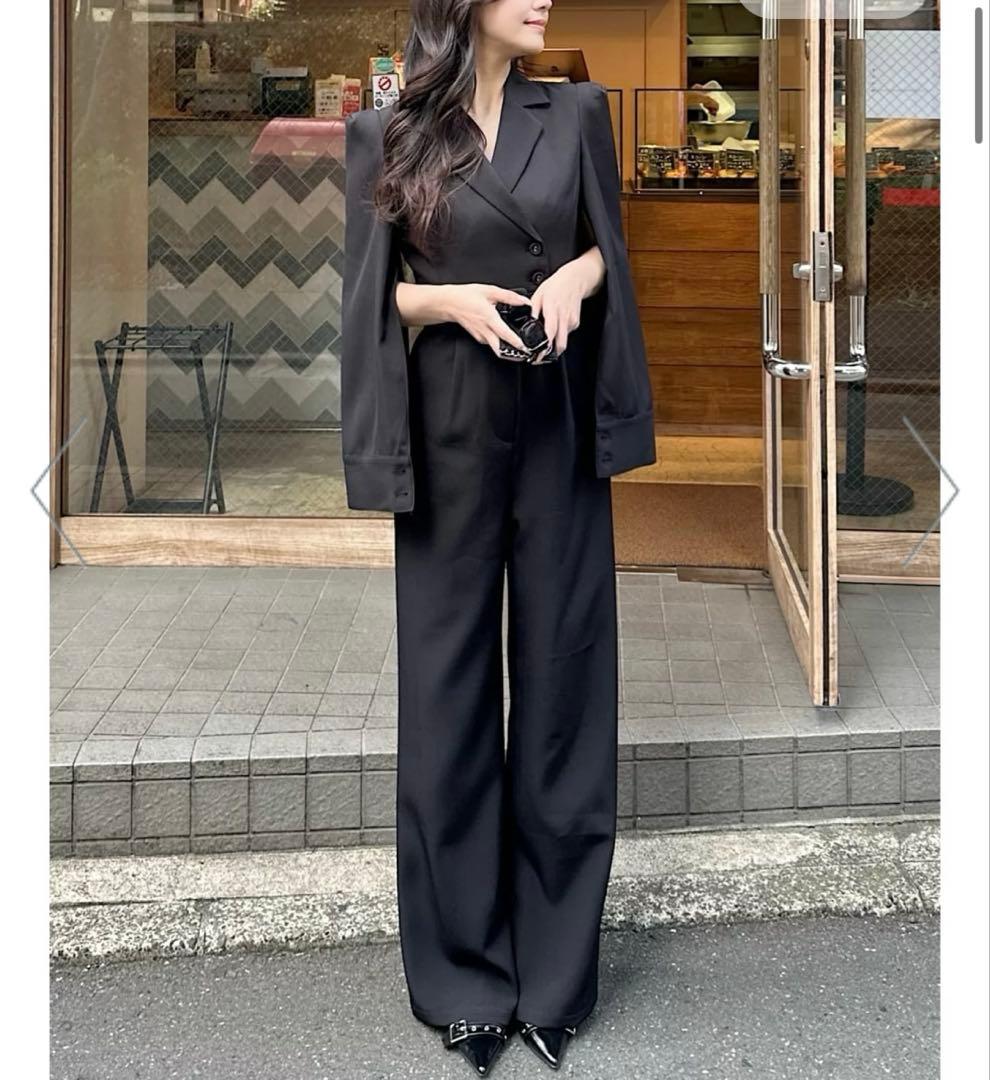 新品タグ付き【 PARTY】ベルト付きケープ風オールインワン　ブラック