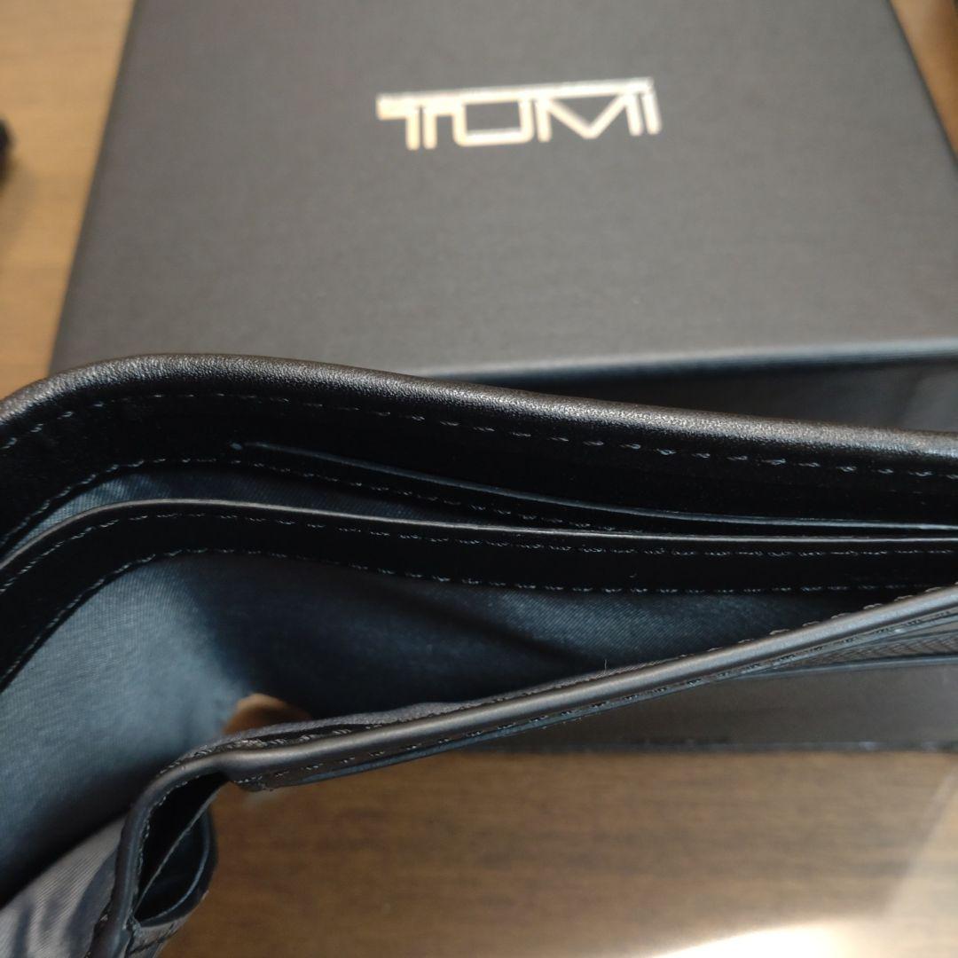 TUMI 二つ折り財布 ブラック