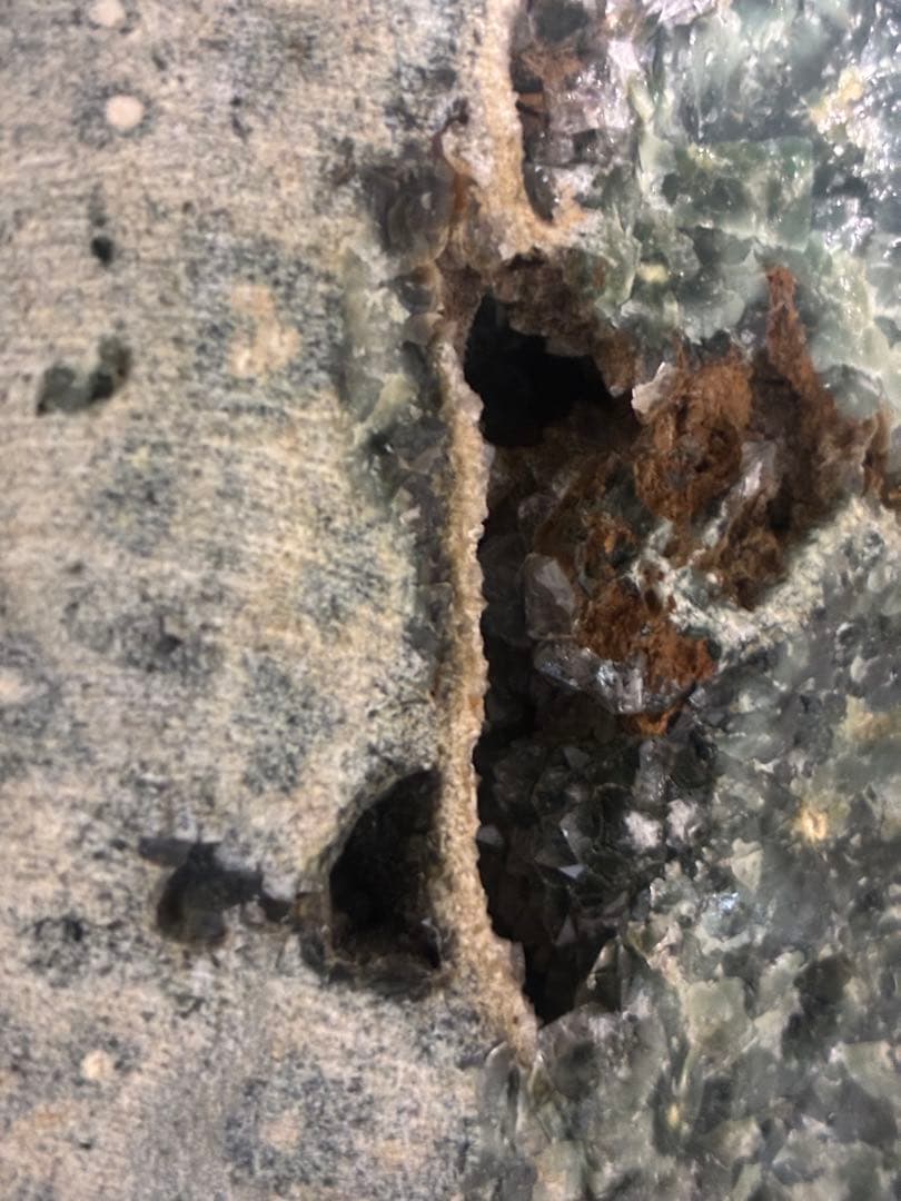 【天然石 オーシャンジャスパー】 磨き石 木製台座付き