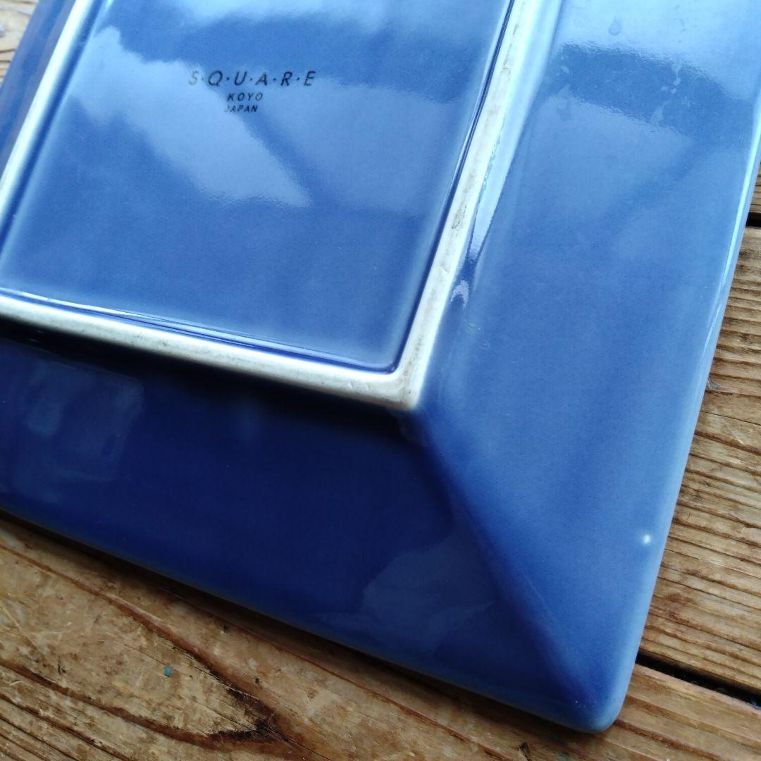スクエアプレート　大皿料理　青い器