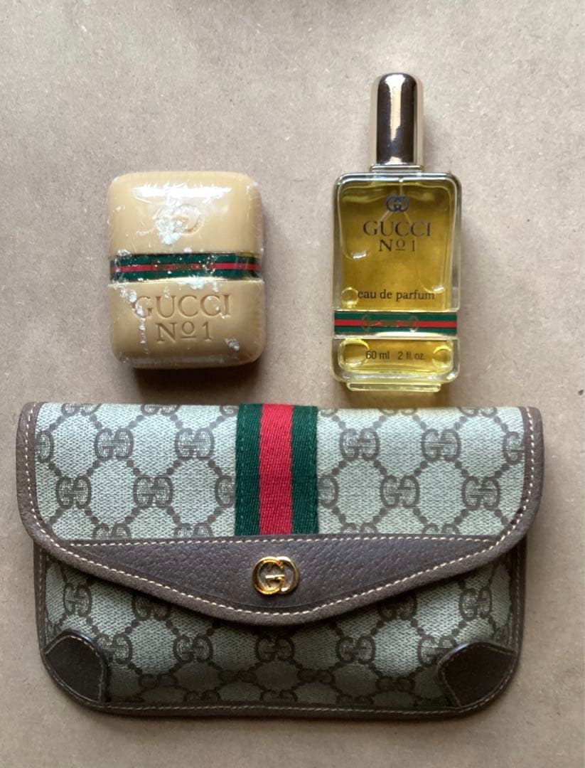 GUCCI グッチ 香水 せっけん ポーチセット