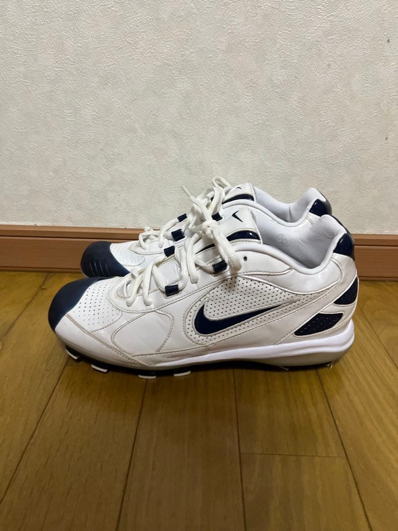 Nike スパイク　ホワイト/ネイビー