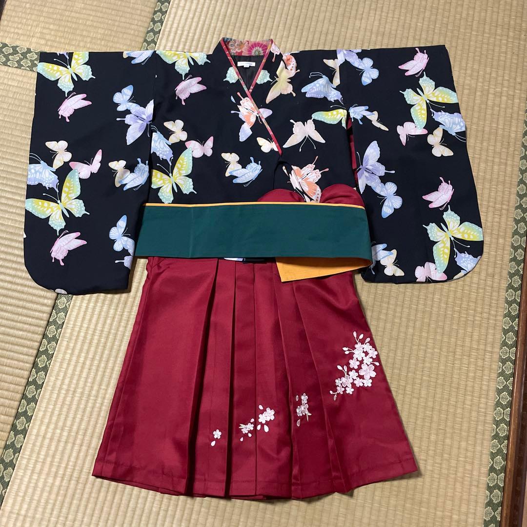 袴（110）とブーツ