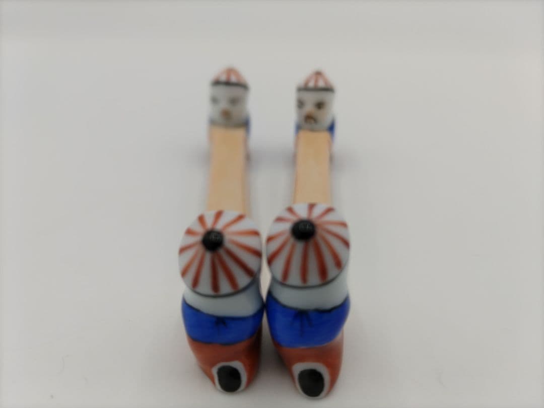 追加出品　 HEREND　マンダリンナイフレスト2本　陶器製 唐子人形装飾