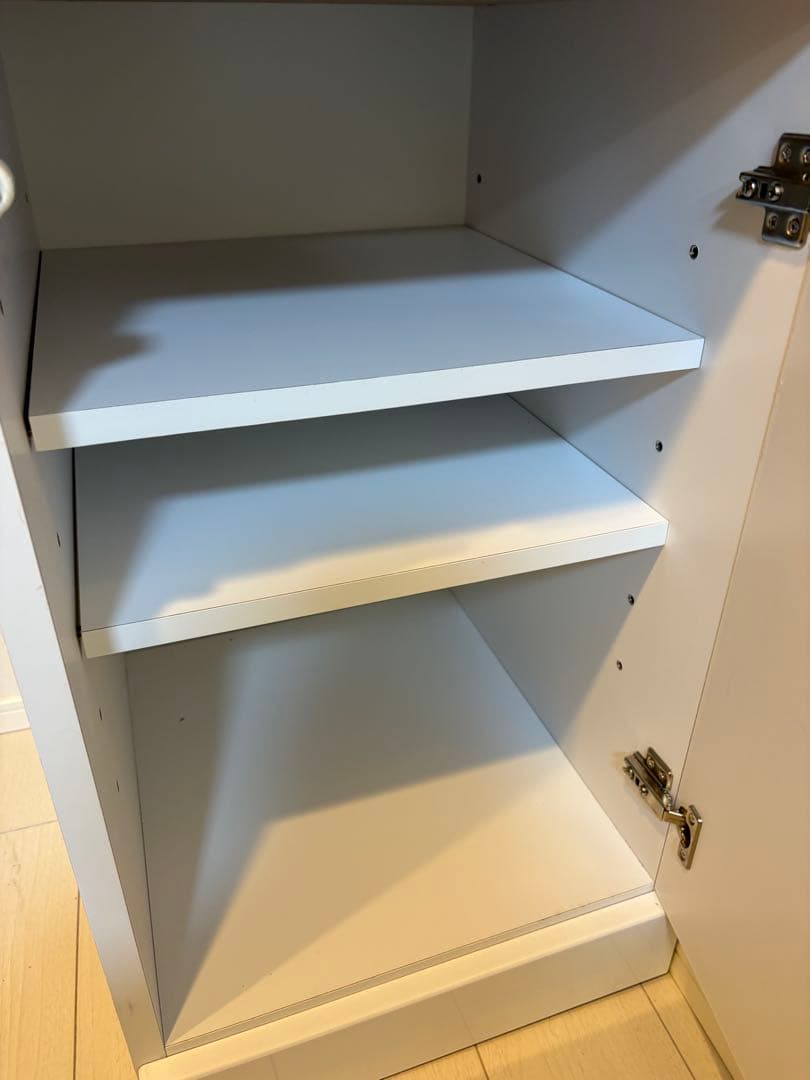 スリム食器棚　W40cm ホワイト！送料込み！