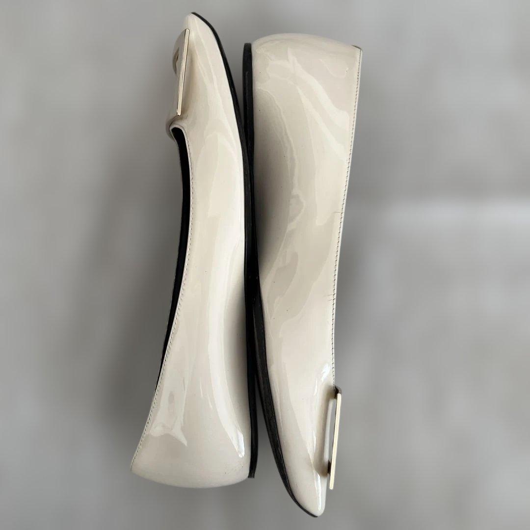 専用＊＊ ロジェヴィヴィエ　トランペット パテントレザー バレリーナ